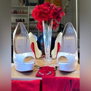 I got some health issues and I am selling my beautiful shoes for very low price